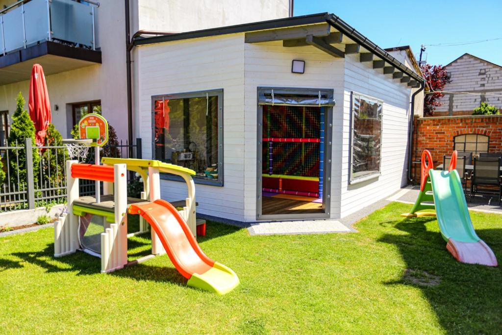 Villa Leba Pokoje & Apartamenty Екстериор снимка
